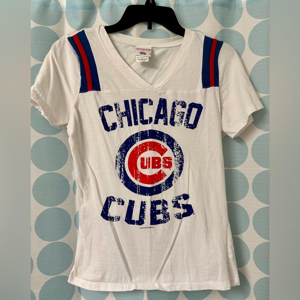Chicago Cubs Women’s Shirt, Size M